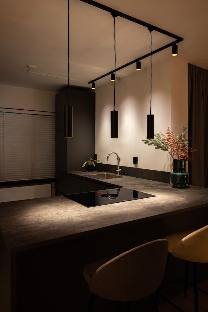 Track Lighting by Glow Home